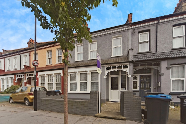 3 bedroom terraced house
