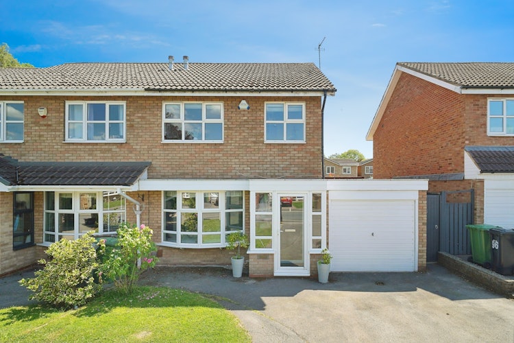 3 bedroom semi-detached house