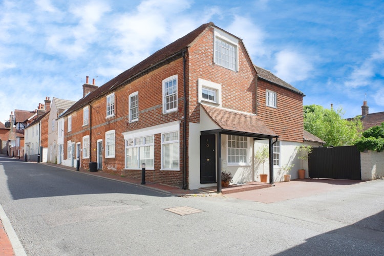 4 bedroom town house