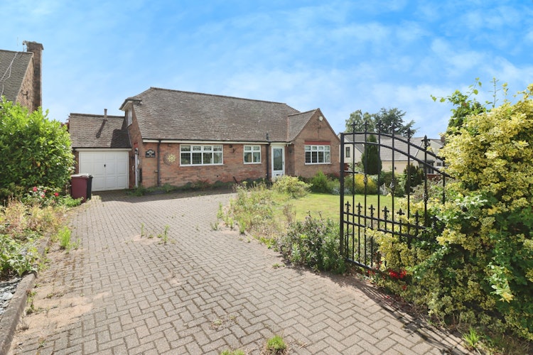 4 bedroom detached bungalow