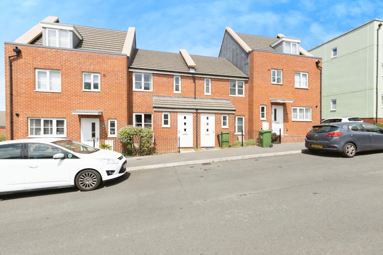 2 bedroom terraced house