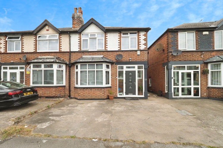 3 bedroom semi-detached house