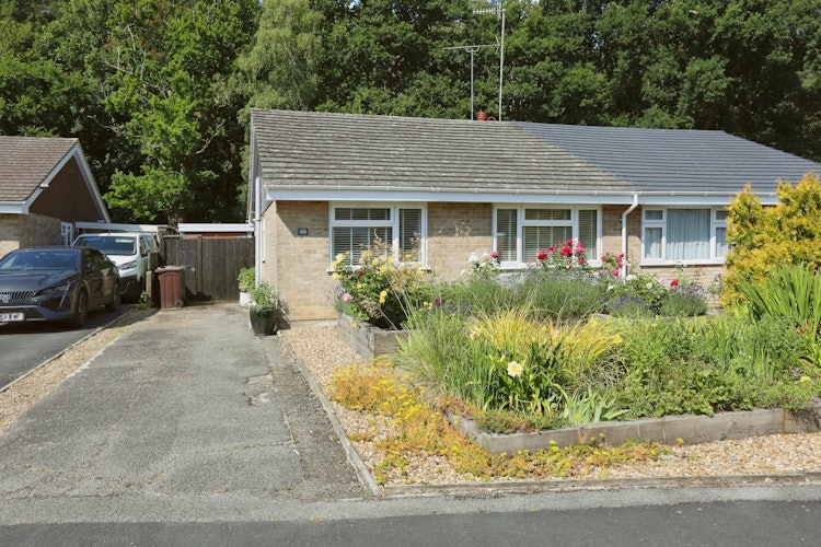 2 bedroom semi-detached bungalow