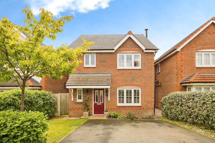 3 bedroom detached house