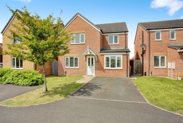 3 bedroom detached house