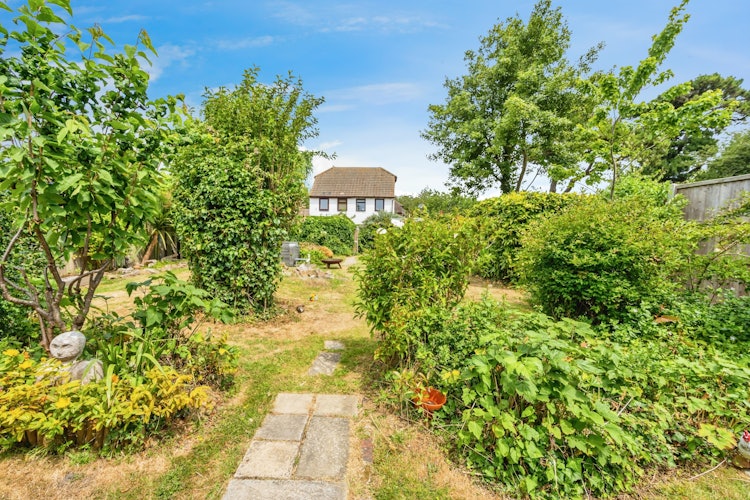 3 bedroom semi-detached house
