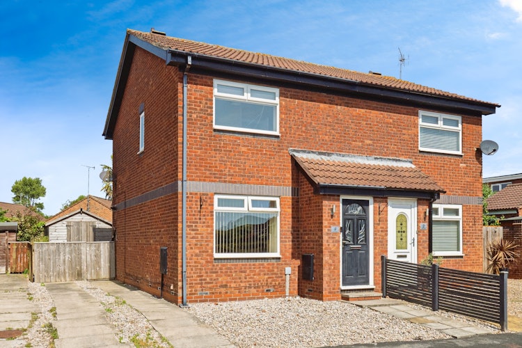 3 bedroom semi-detached house
