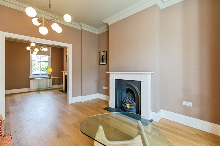 4 bedroom terraced house