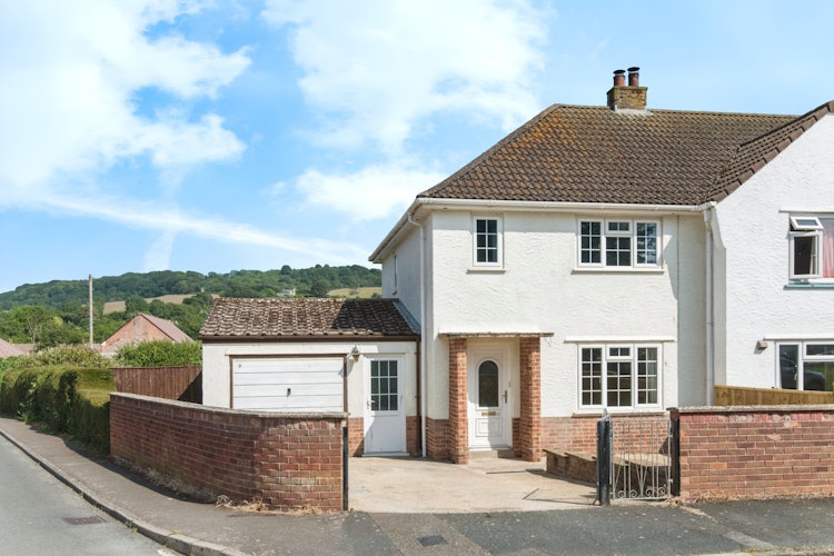 2 bedroom semi-detached house