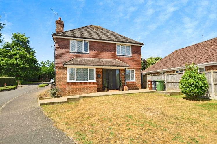 4 bedroom detached house