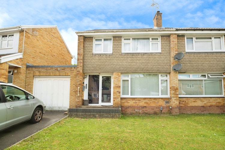3 bedroom semi-detached house