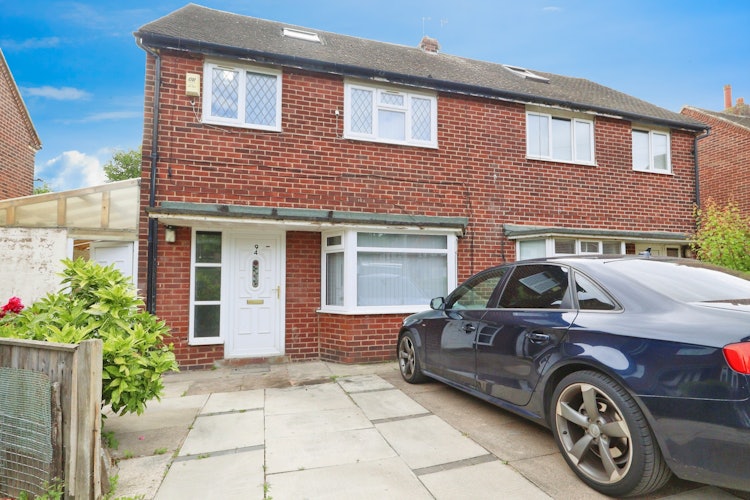 3 bedroom semi-detached house