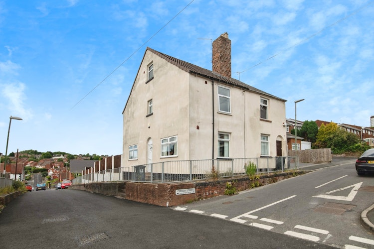 3 bedroom semi-detached house