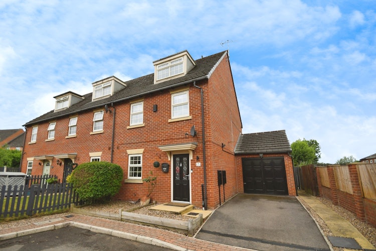 3 bedroom town house