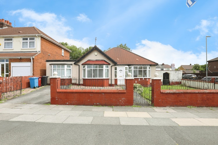 2 bedroom detached bungalow