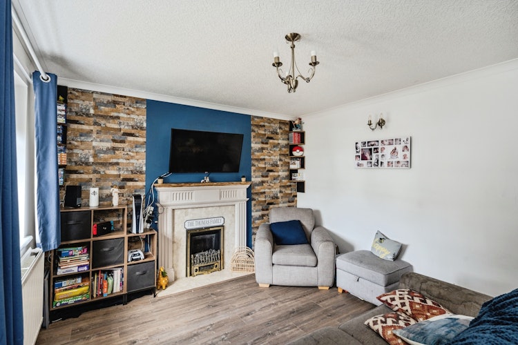 2 bedroom semi-detached house