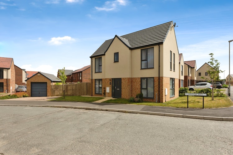 3 bedroom detached house