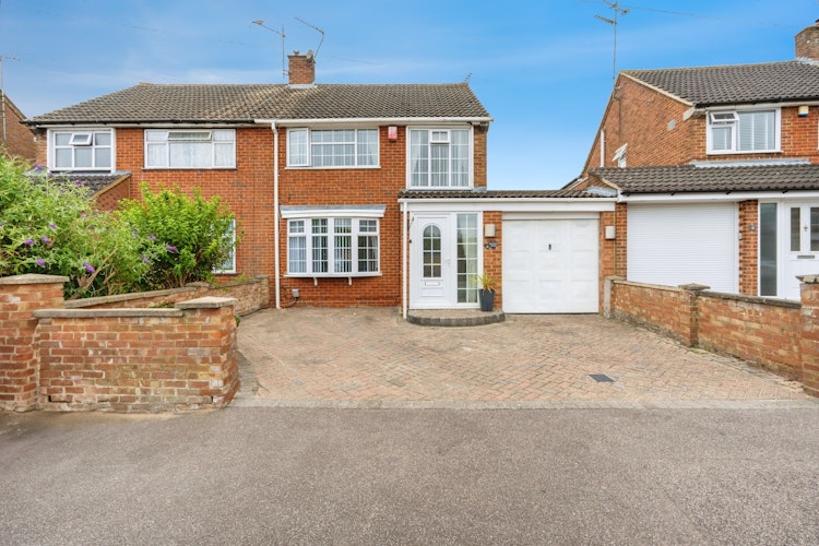 3 bedroom semi-detached house