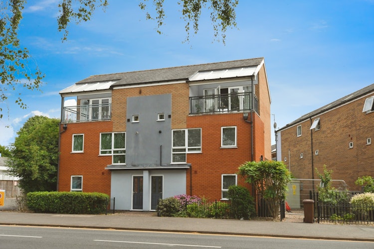 2 bedroom semi-detached house