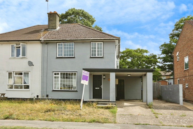 3 bedroom semi-detached house