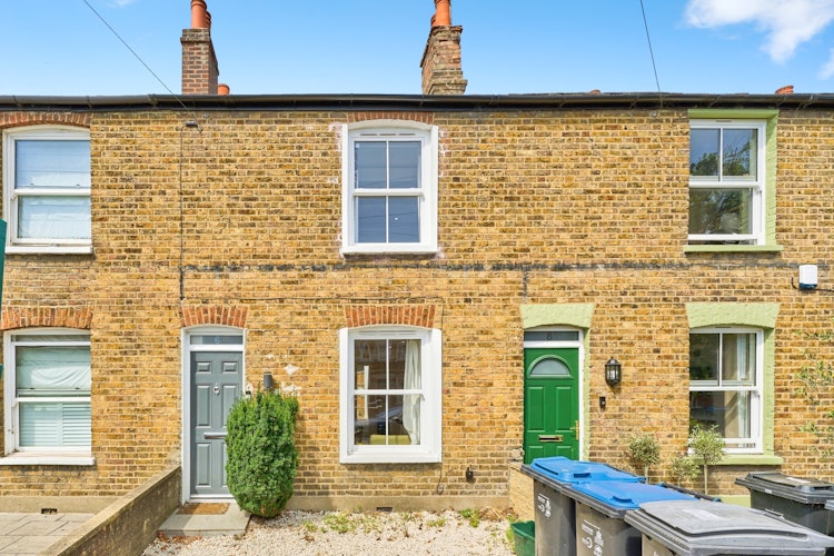 3 bedroom terraced house
