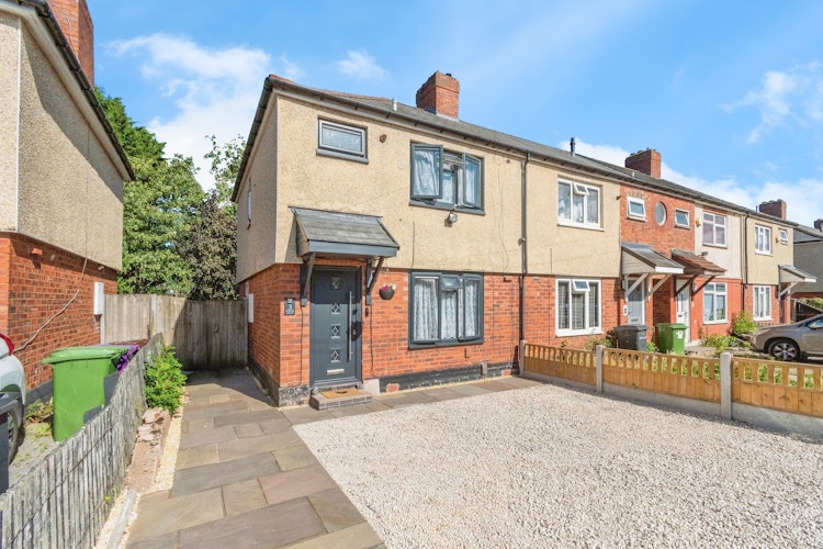 3 bedroom end of terrace house