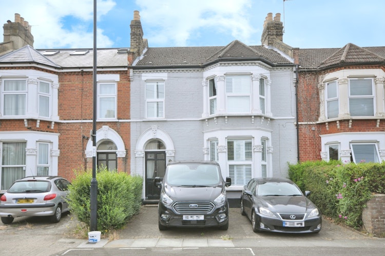 4 bedroom terraced house