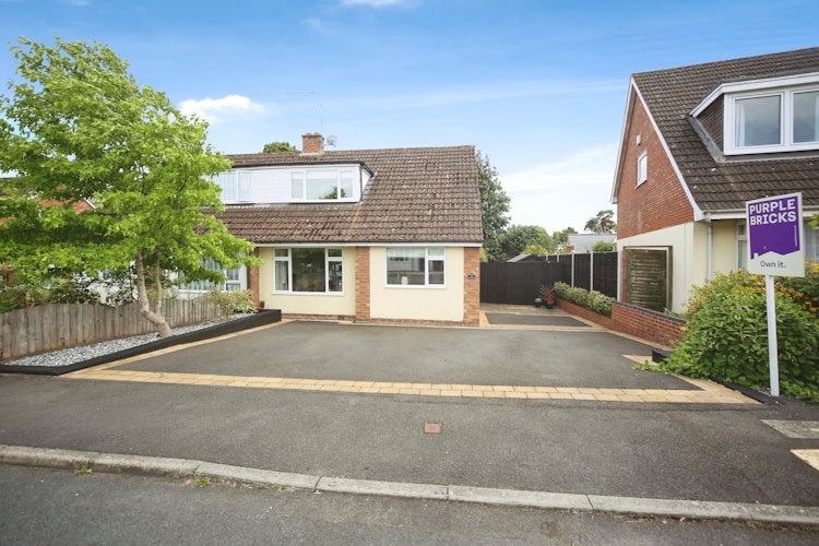 3 bedroom semi-detached house
