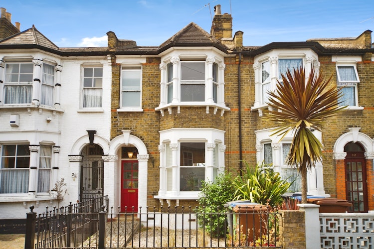 4 bedroom terraced house