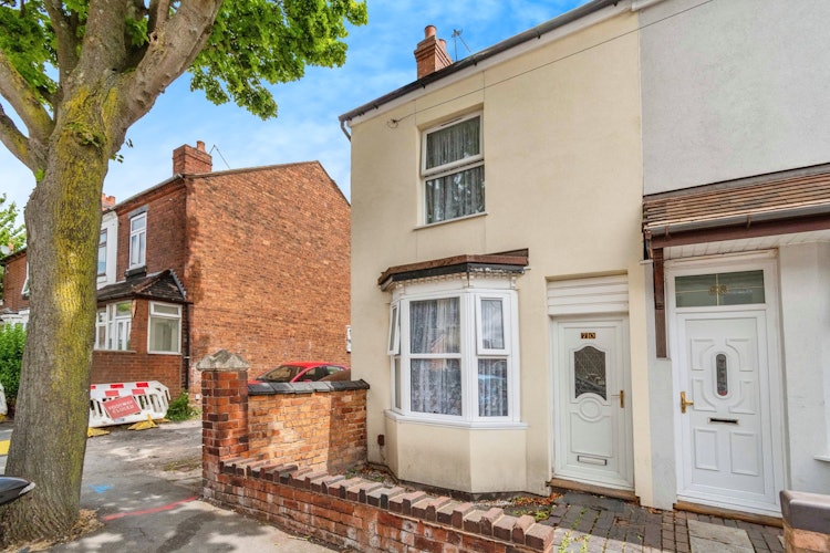 2 bedroom end of terrace house