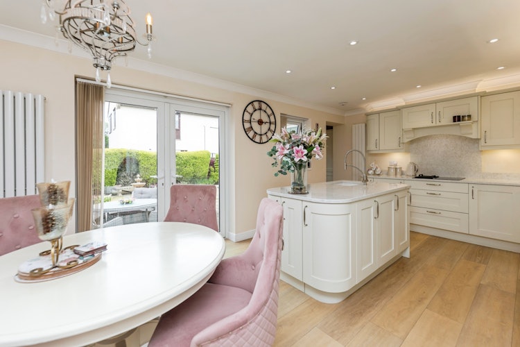 3 bedroom detached bungalow