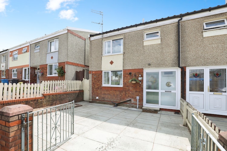 3 bedroom end of terrace house