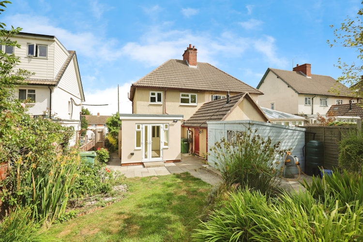 3 bedroom semi-detached house
