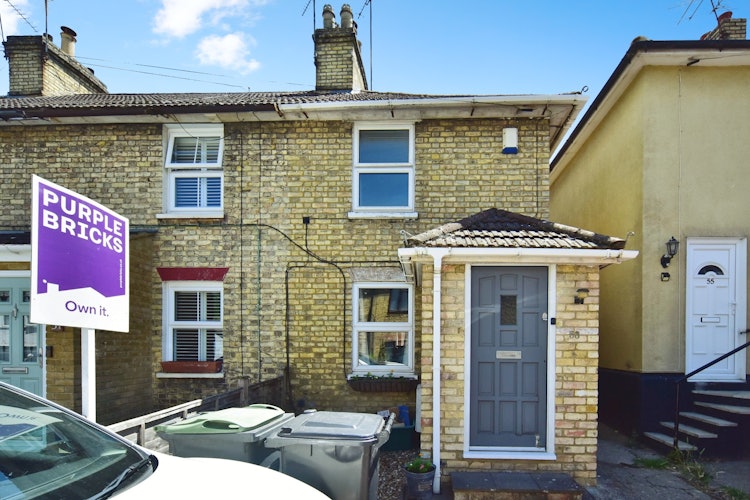 2 bedroom semi-detached house