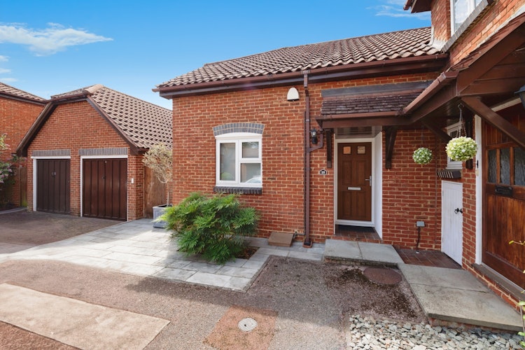 2 bedroom semi-detached bungalow