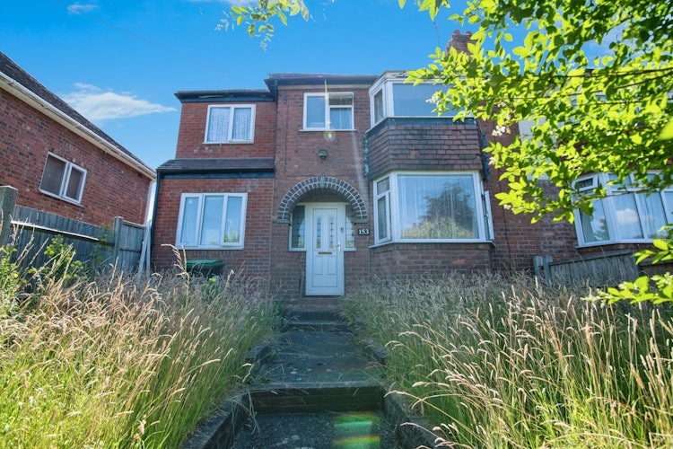 5 bedroom semi-detached house