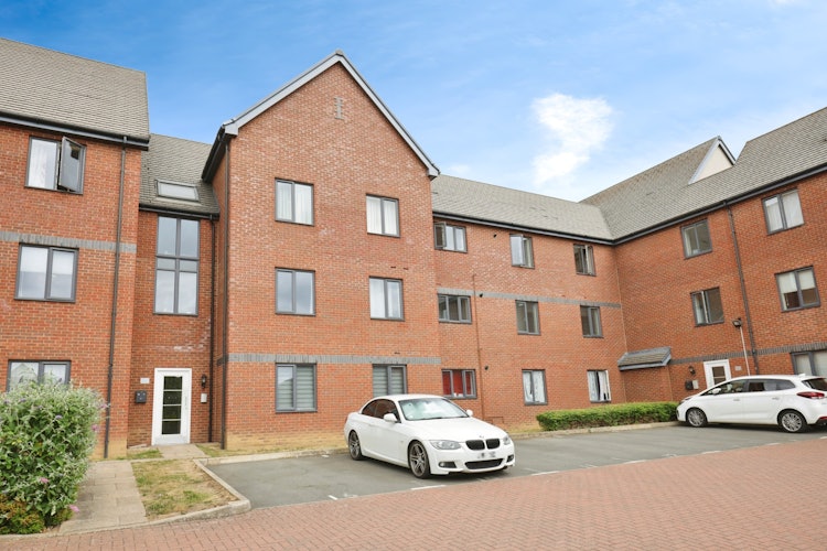 2 bedroom flat