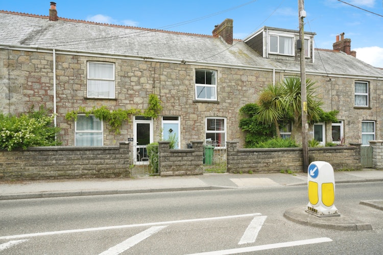 2 bedroom terraced house