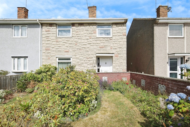 3 bedroom semi-detached house