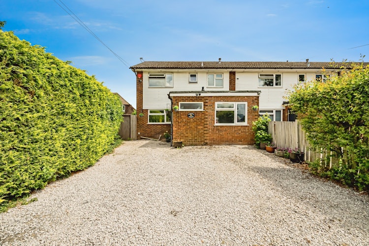 3 bedroom semi-detached house