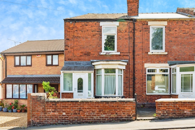 2 bedroom end of terrace house