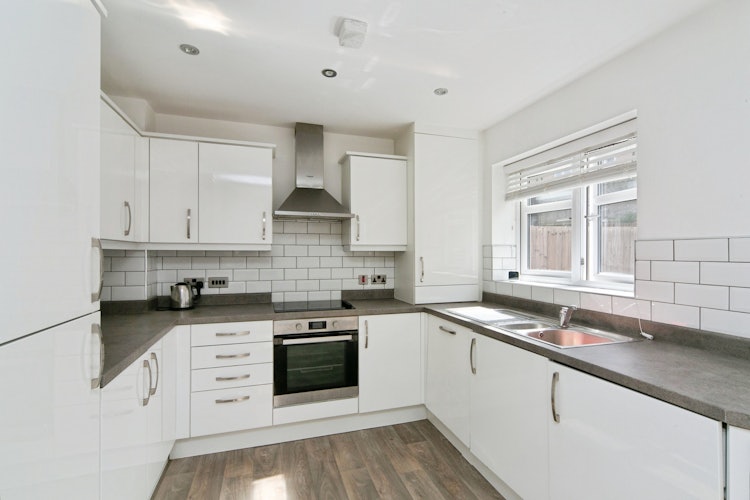 3 bedroom semi-detached house