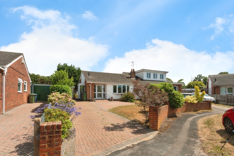 3 bedroom semi-detached bungalow