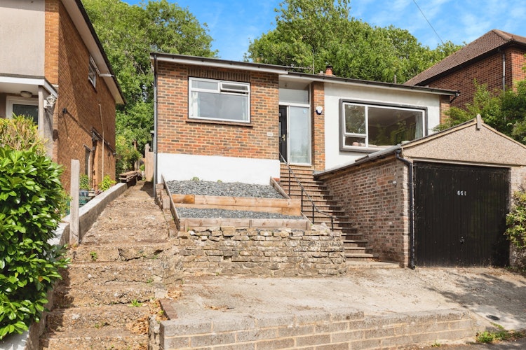 2 bedroom detached bungalow