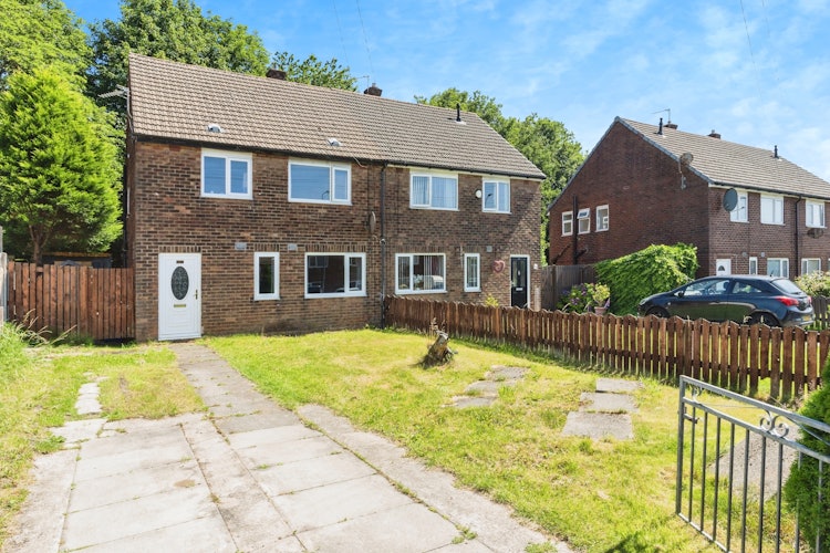 3 bedroom semi-detached house