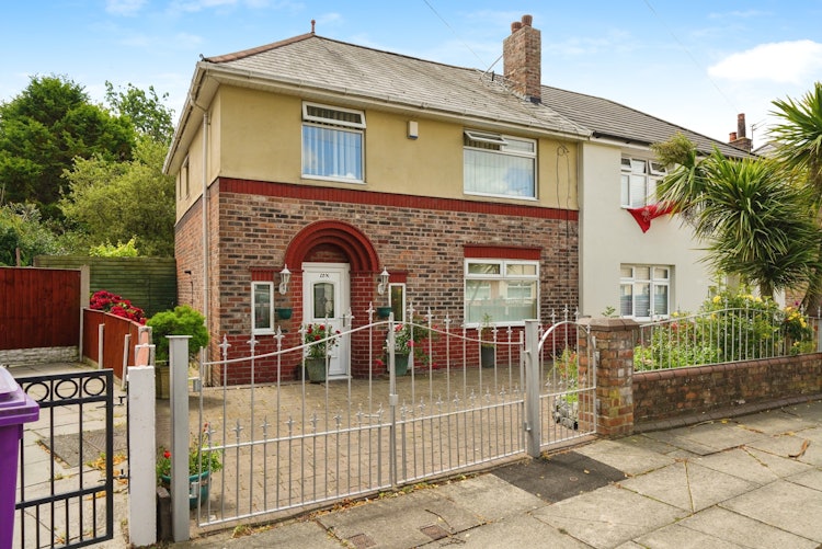 3 bedroom semi-detached house