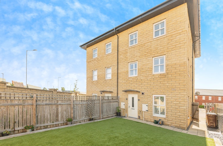 2 bedroom town house