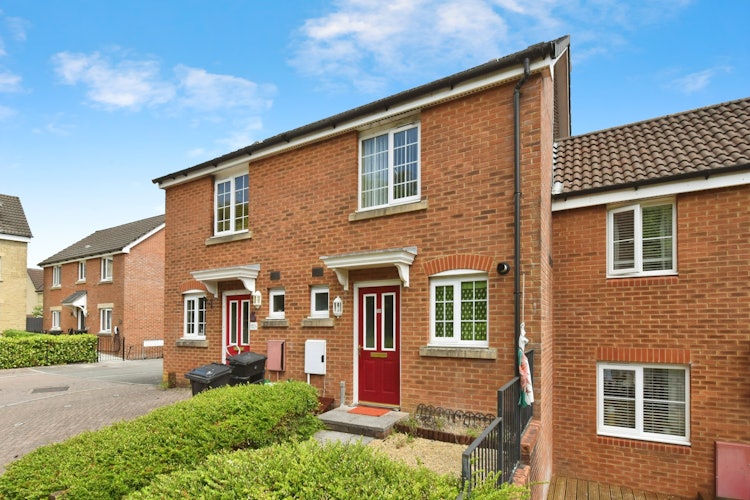 2 bedroom terraced house
