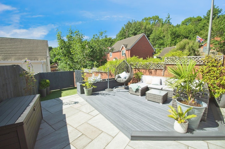 3 bedroom detached house