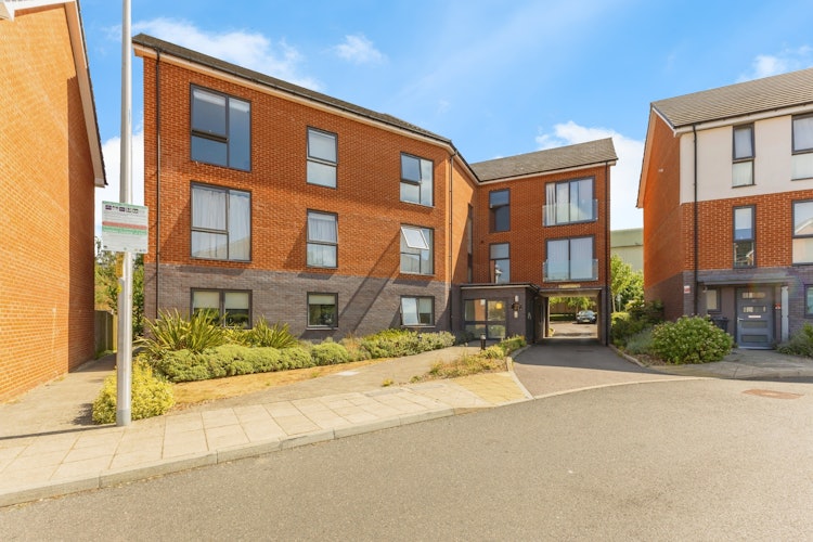1 bedroom flat